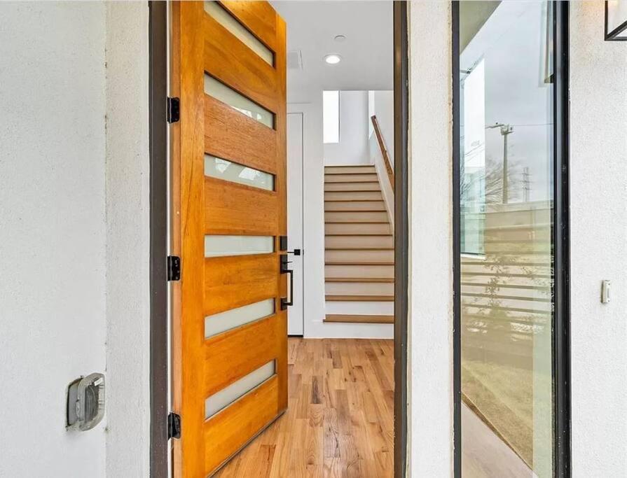 4 Story Home Mins To Downtown Houston With City Views Bagian luar foto
